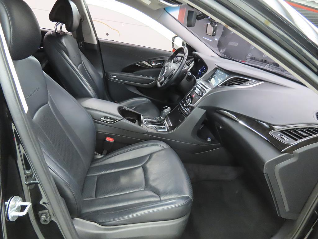 HYUNDAI Grandeur - Vista 9