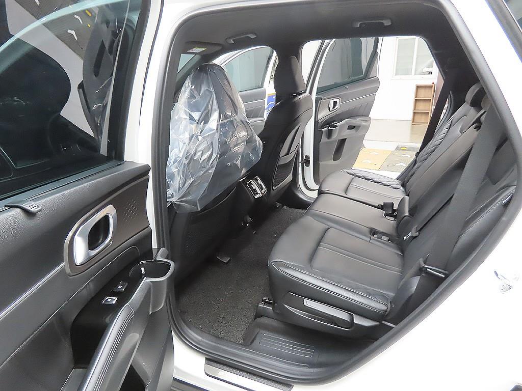 KIA Sorento 2024 Blanco - Importación desde Corea - HF Imports Iquique - Foto 9