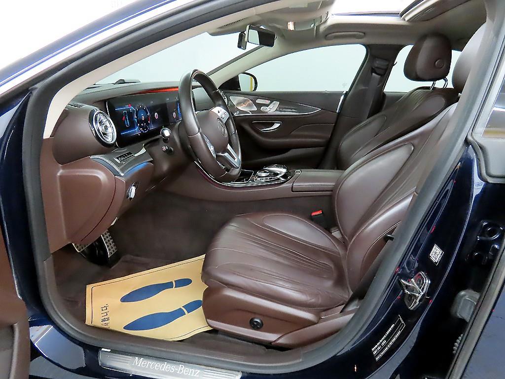 Mercedes Benz CLS Class - Vista 5