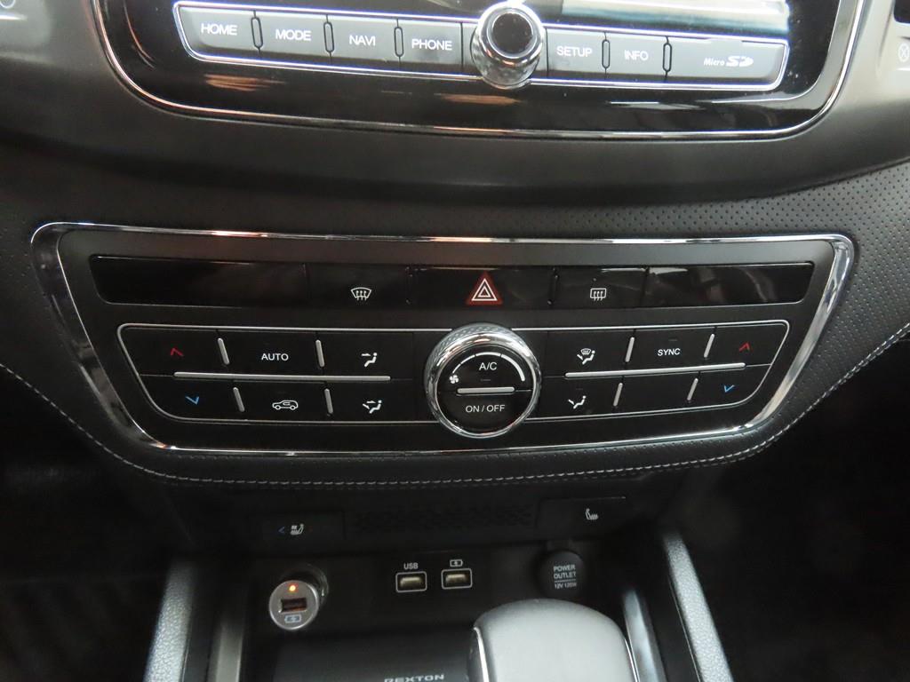 Ssangyong Rexton - Vista 12