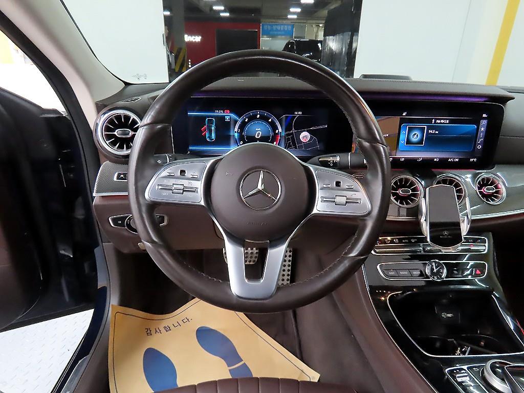 Mercedes Benz CLS Class - Vista 9