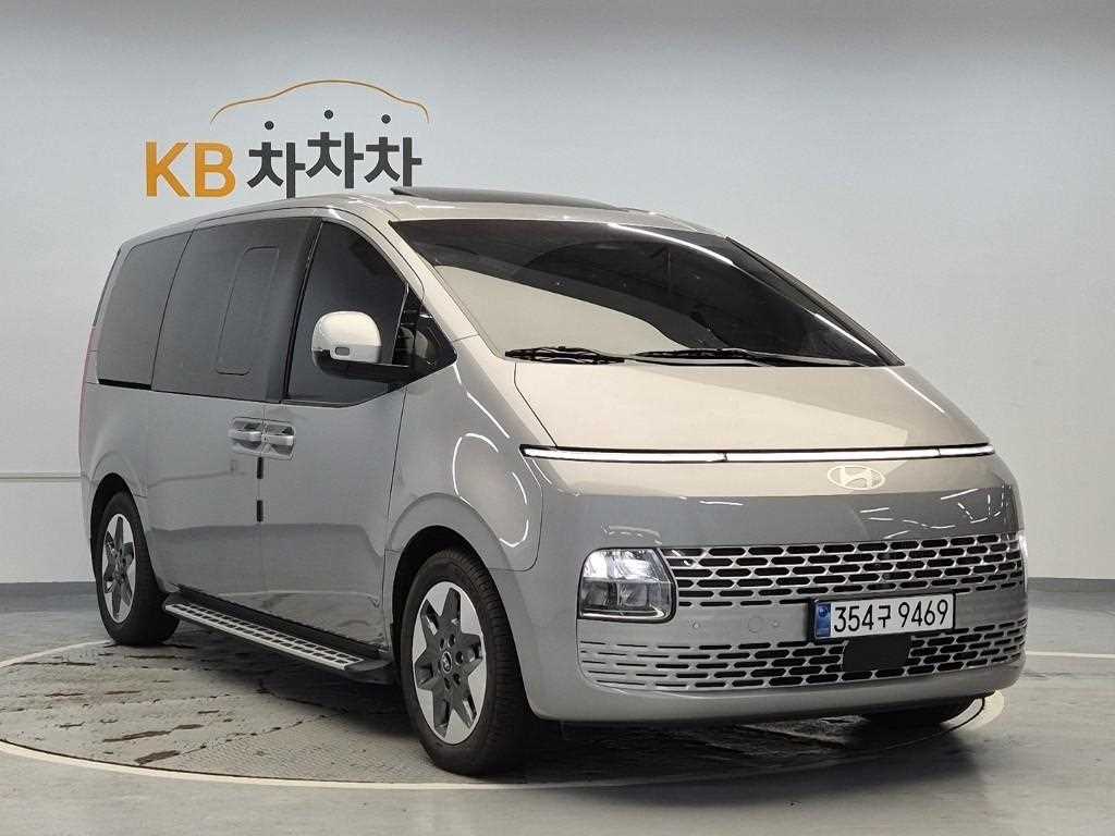 HYUNDAI Staria - Vista 4