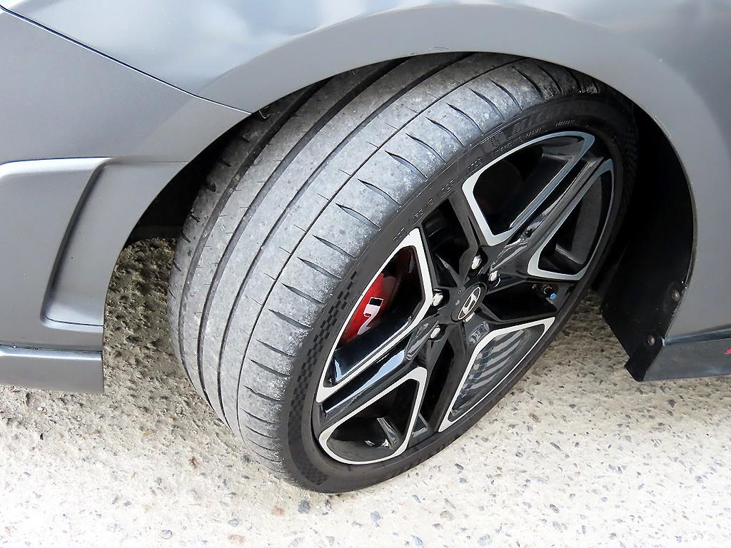 HYUNDAI Veloster 2019 Gris - Importación desde Corea - HF Imports Iquique - Foto 18