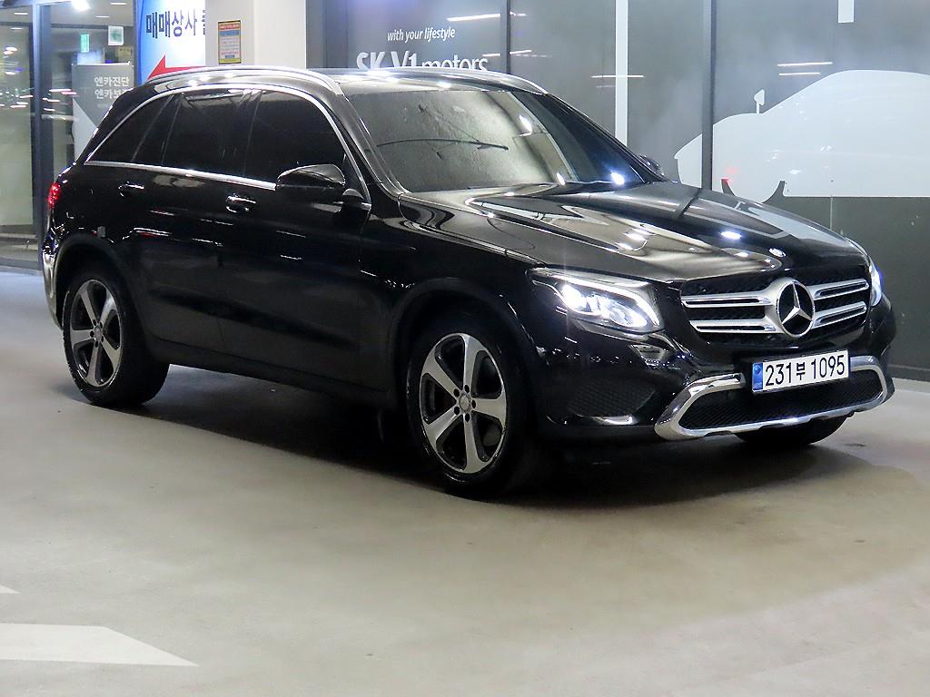 Mercedes Benz GLC Class 2017 Negro - Importación desde Corea - HF Imports Iquique - Foto 1
