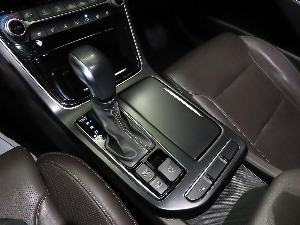 HYUNDAI Grandeur - Vista 12