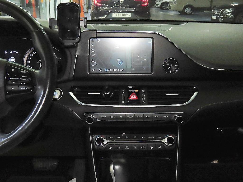 HYUNDAI Grandeur - Vista 11