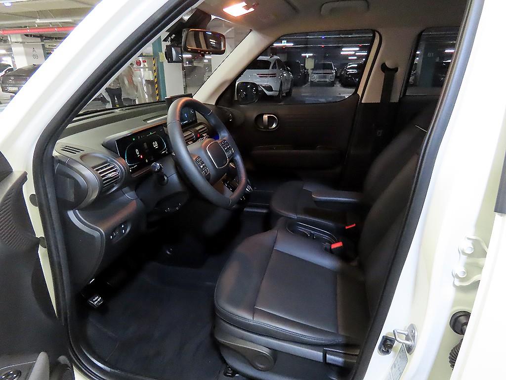HYUNDAI Casper - Vista 6