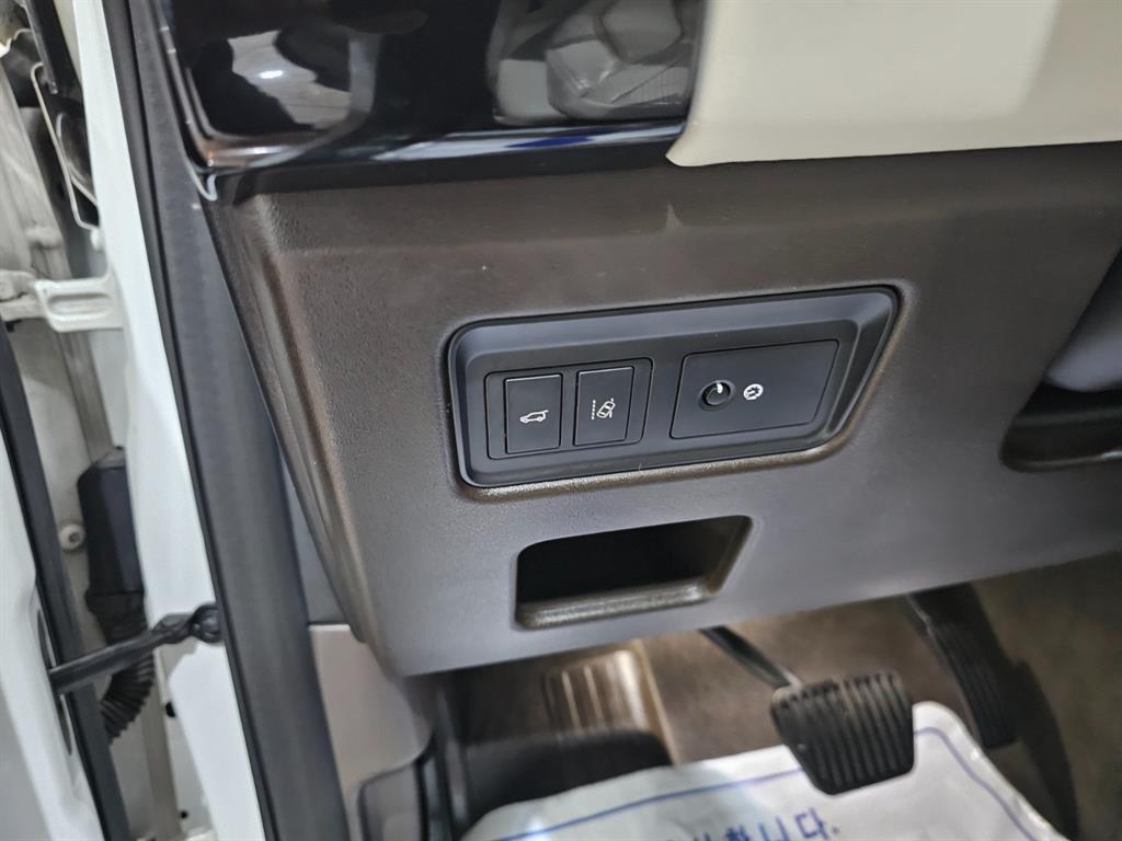 Land Rover Discovery 2017 Blanco - Importación desde Corea - HF Imports Iquique - Foto 14