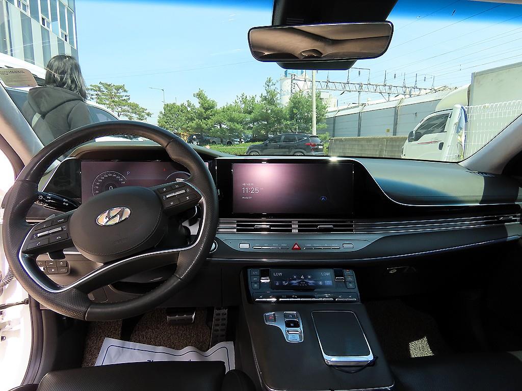 HYUNDAI Grandeur - Vista 7
