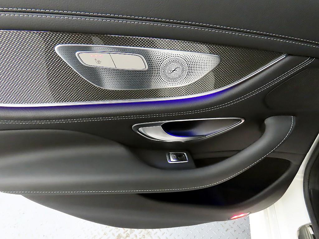 Mercedes Benz CLS Class - Vista 12