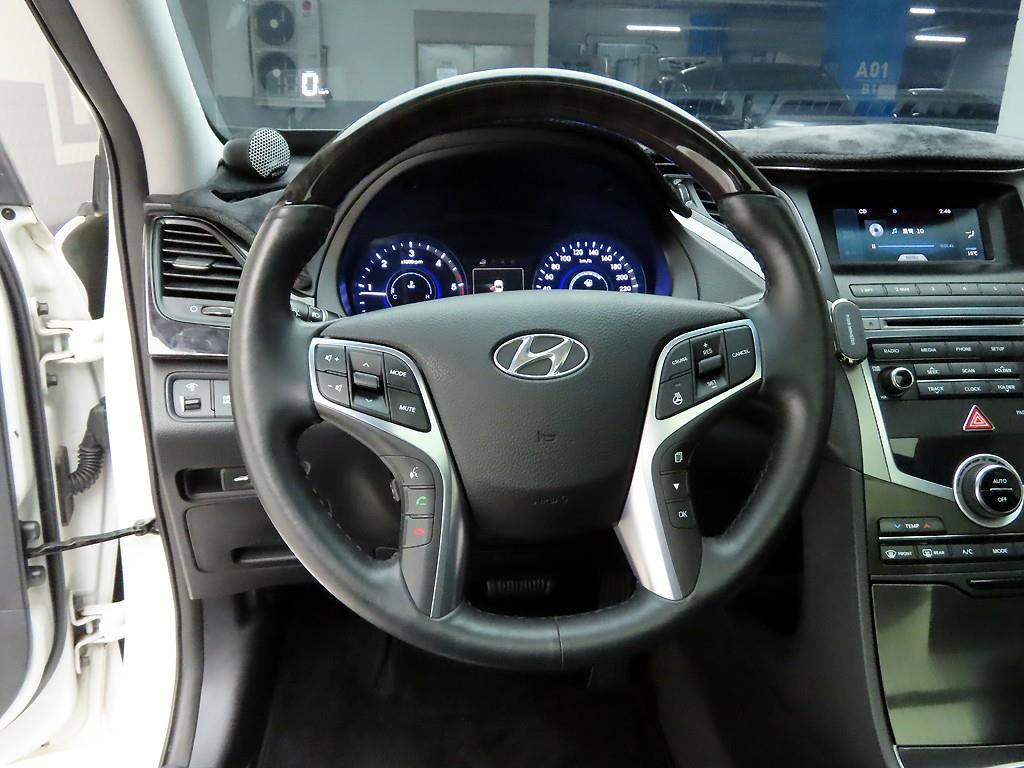 HYUNDAI Grandeur - Vista 7