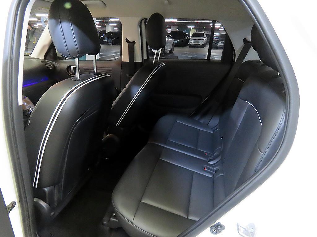HYUNDAI Casper - Vista 7