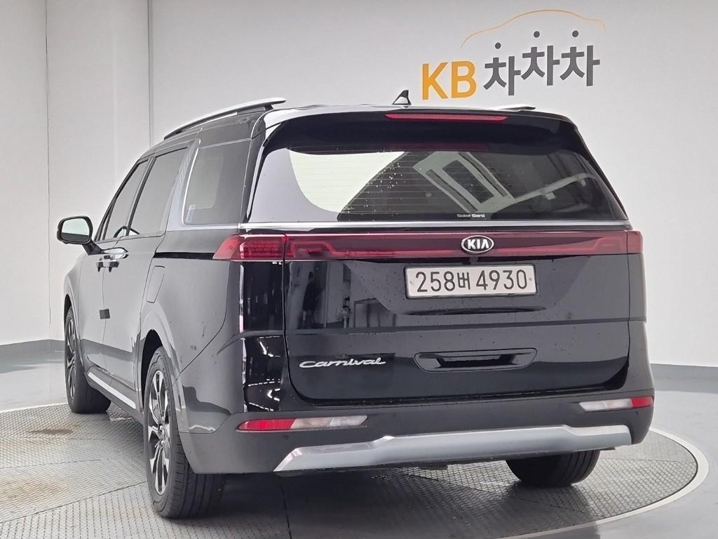 KIA Carnival - Vista 2
