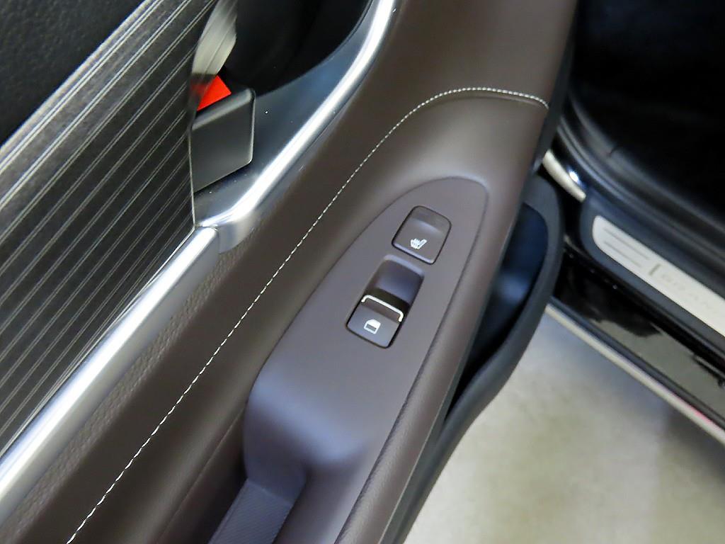 HYUNDAI Grandeur 2017 Negro - Importación desde Corea - HF Imports Iquique - Foto 16