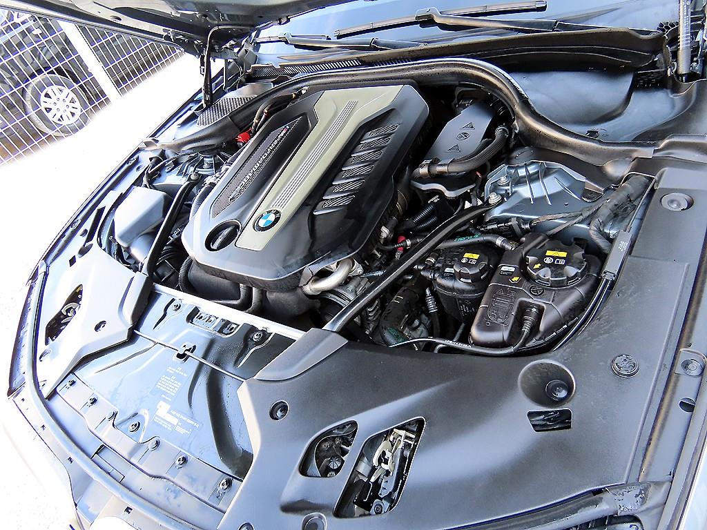 BMW 5 Series 2018 Gris - Importación desde Corea - HF Imports Iquique - Foto 19