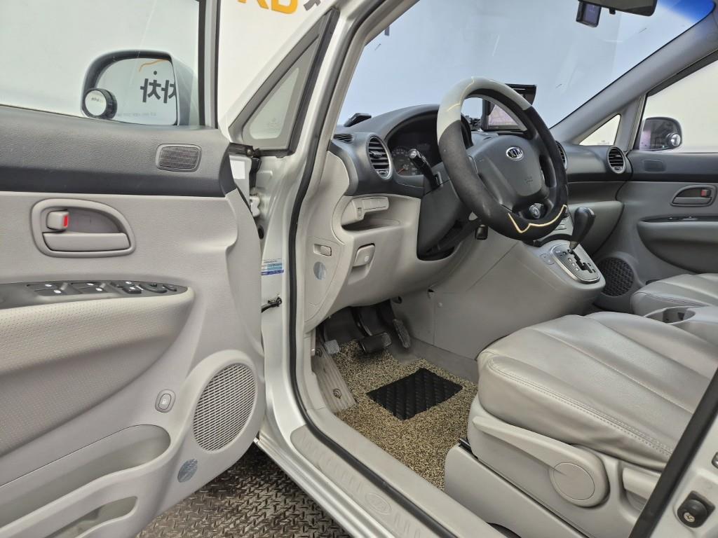 KIA Carens 2007 Plateado - Importación desde Corea - HF Imports Iquique - Foto 16