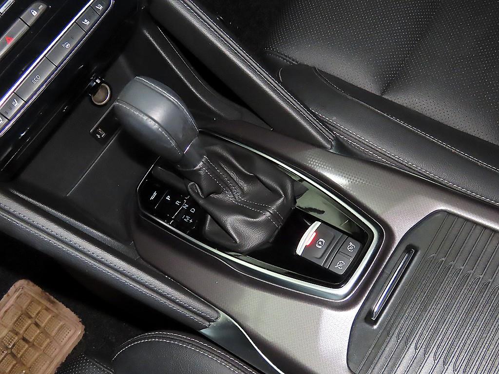 SAMSUNG QM6 - Vista 12