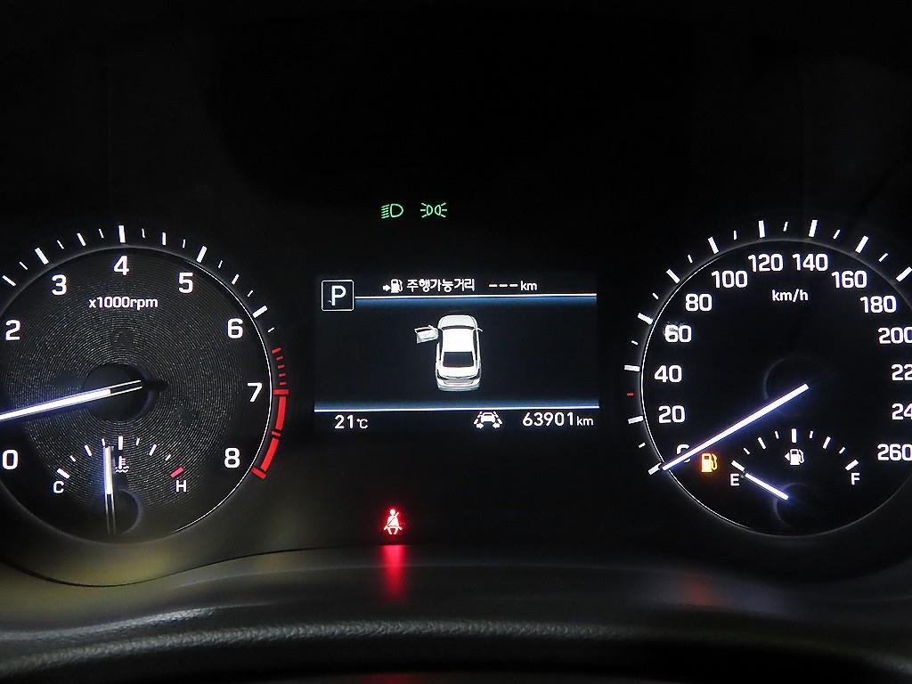 Genesis G80 - Vista 9