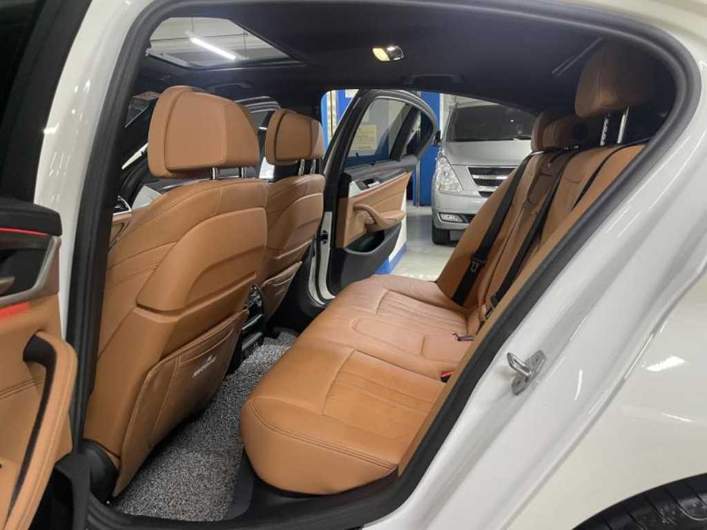 BMW 5 Series 2023 Blanco - Importación desde Corea - HF Imports Iquique - Foto 19