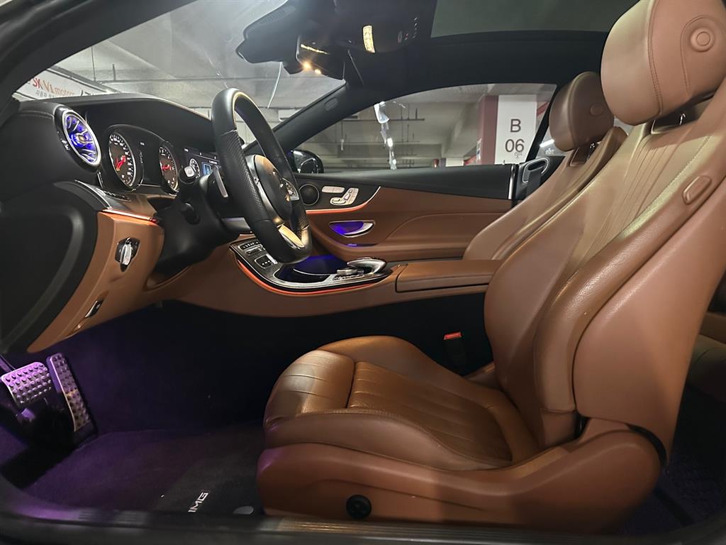 Mercedes Benz E class - Vista 10