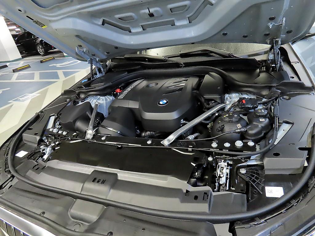 BMW 5 Series 2025 - Importación desde Corea - HF Imports Iquique - Foto 19
