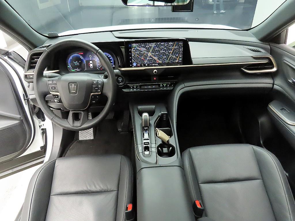 Toyota Crown - Vista 8