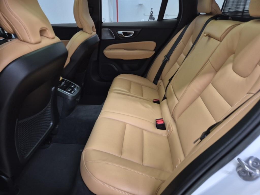 Volvo V60 - Vista 12