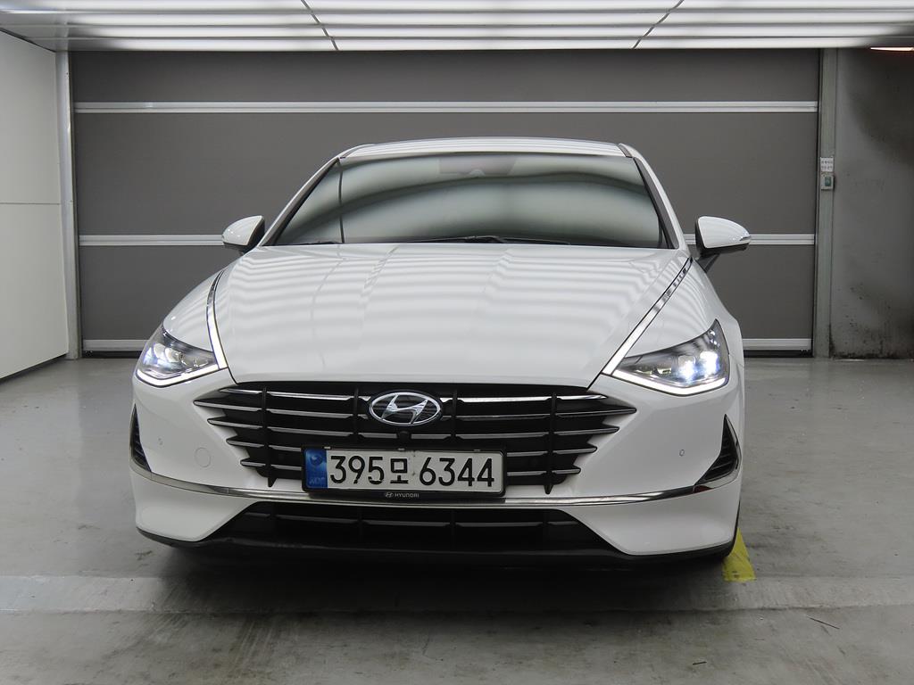 HYUNDAI Sonata - Vista 2