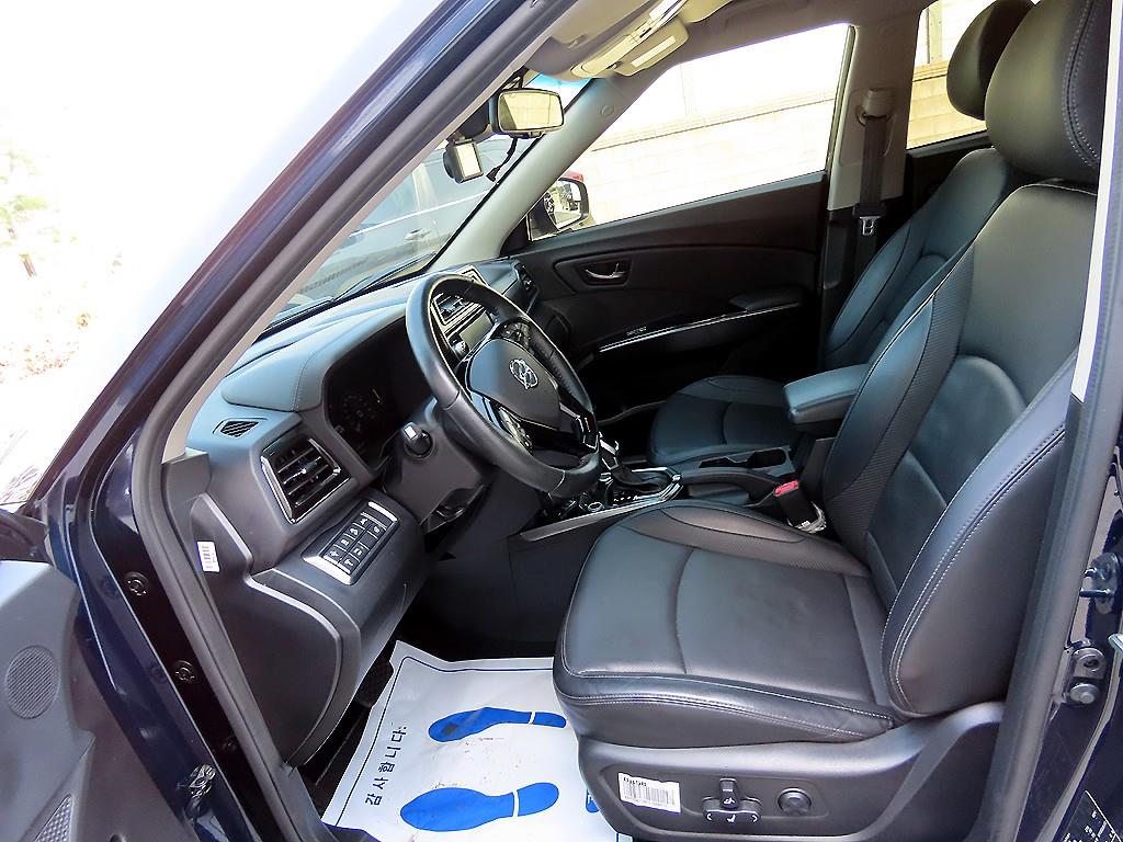 Ssangyong Tivoli - Vista 5