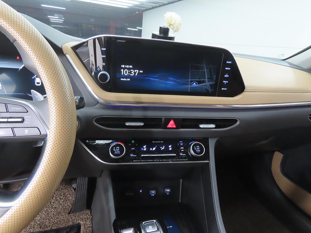 HYUNDAI Sonata - Vista 10