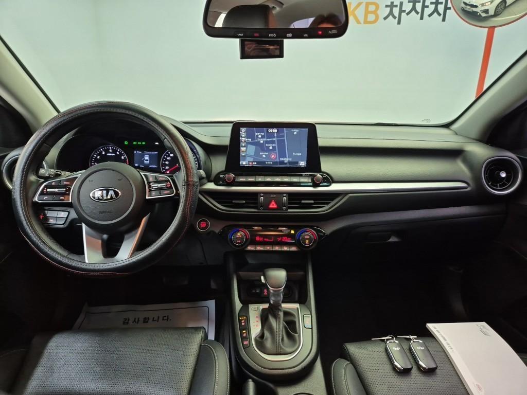 KIA K3 - Vista 6