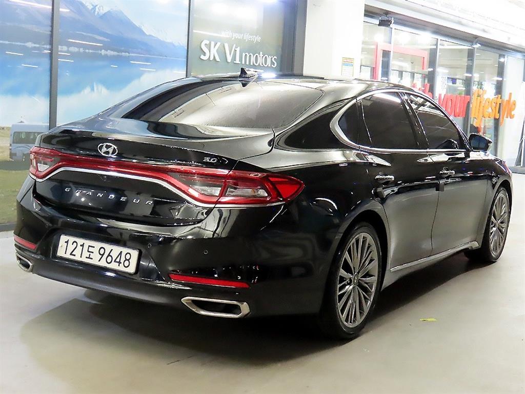 HYUNDAI Grandeur - Vista 4