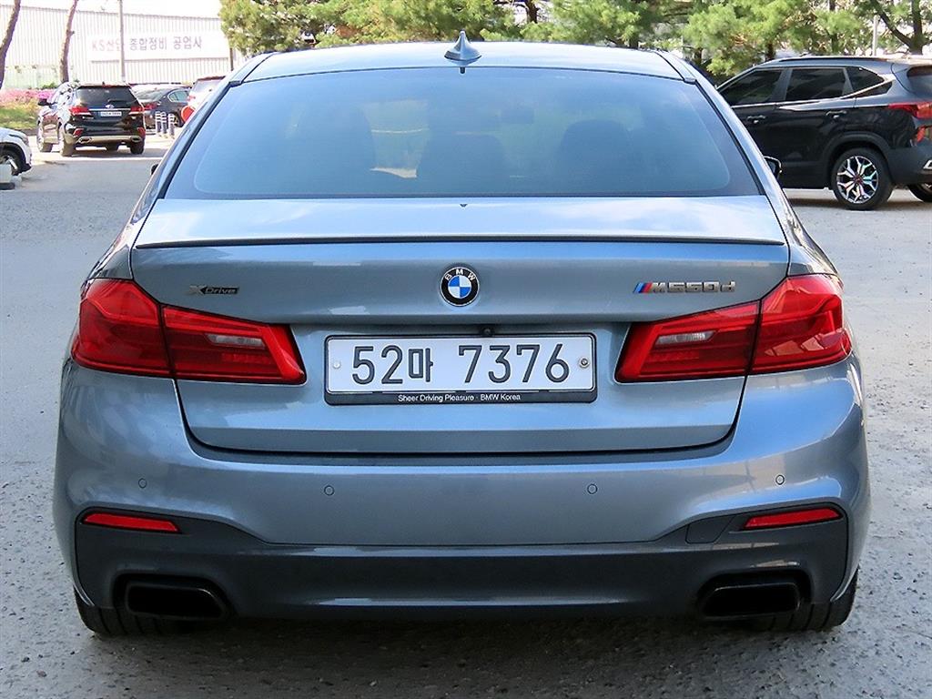 BMW 5 Series - Vista 4