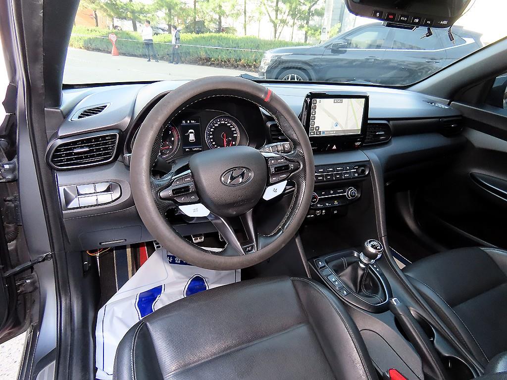 HYUNDAI Veloster - Vista 7