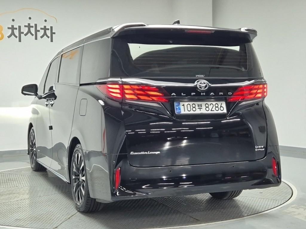 Toyota Alphard - Vista 2