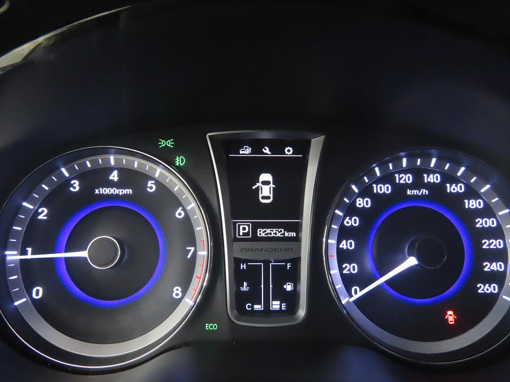 HYUNDAI Grandeur - Vista 10