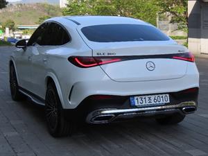 Mercedes Benz GLC Class - Vista 8