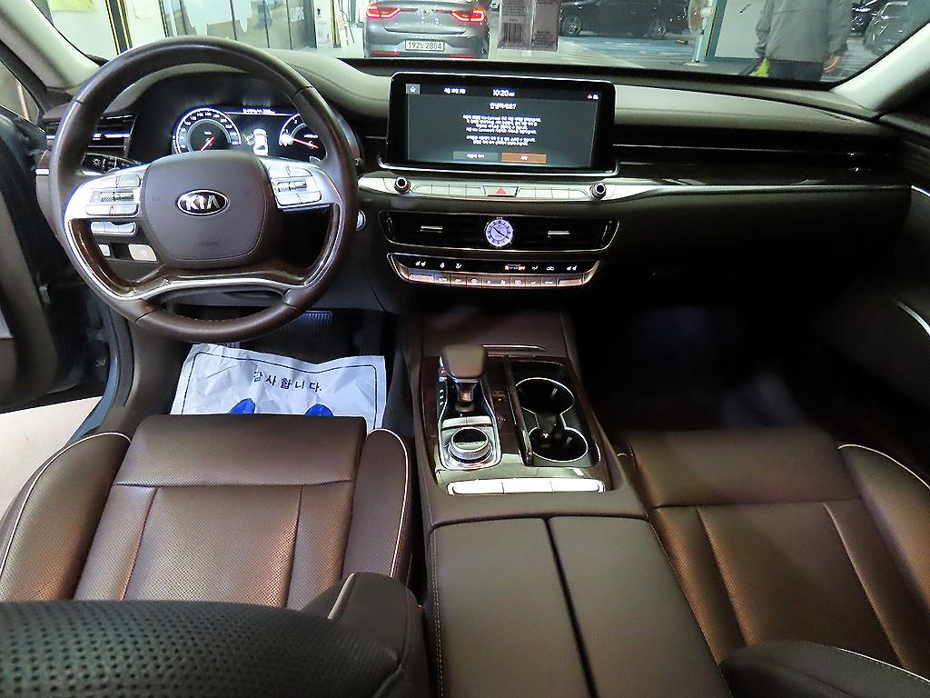 KIA K9 - Vista 10