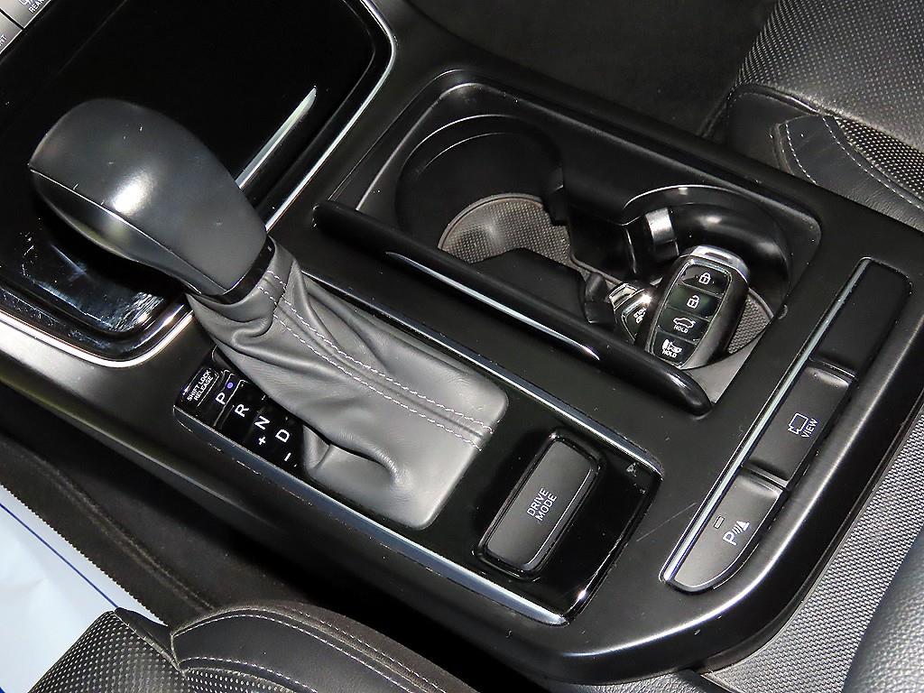 HYUNDAI Grandeur - Vista 12