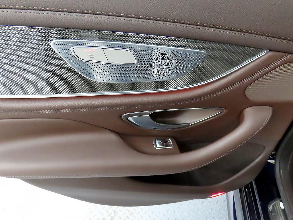 Mercedes Benz CLS Class - Vista 12