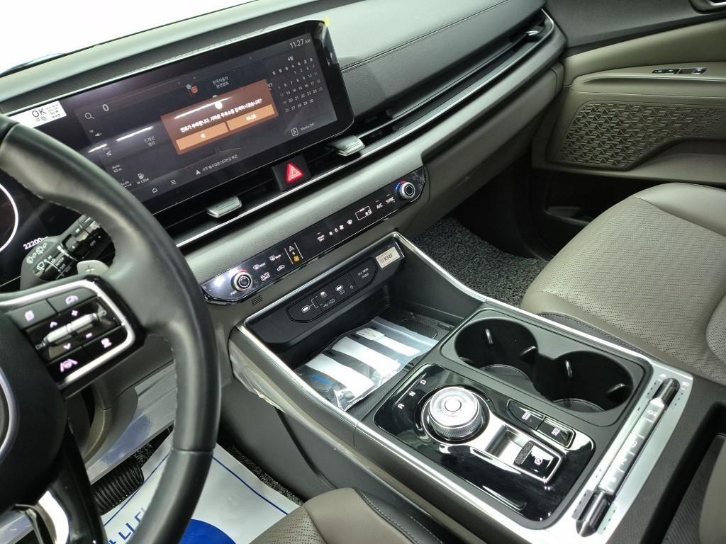 KIA Carnival - Vista 10