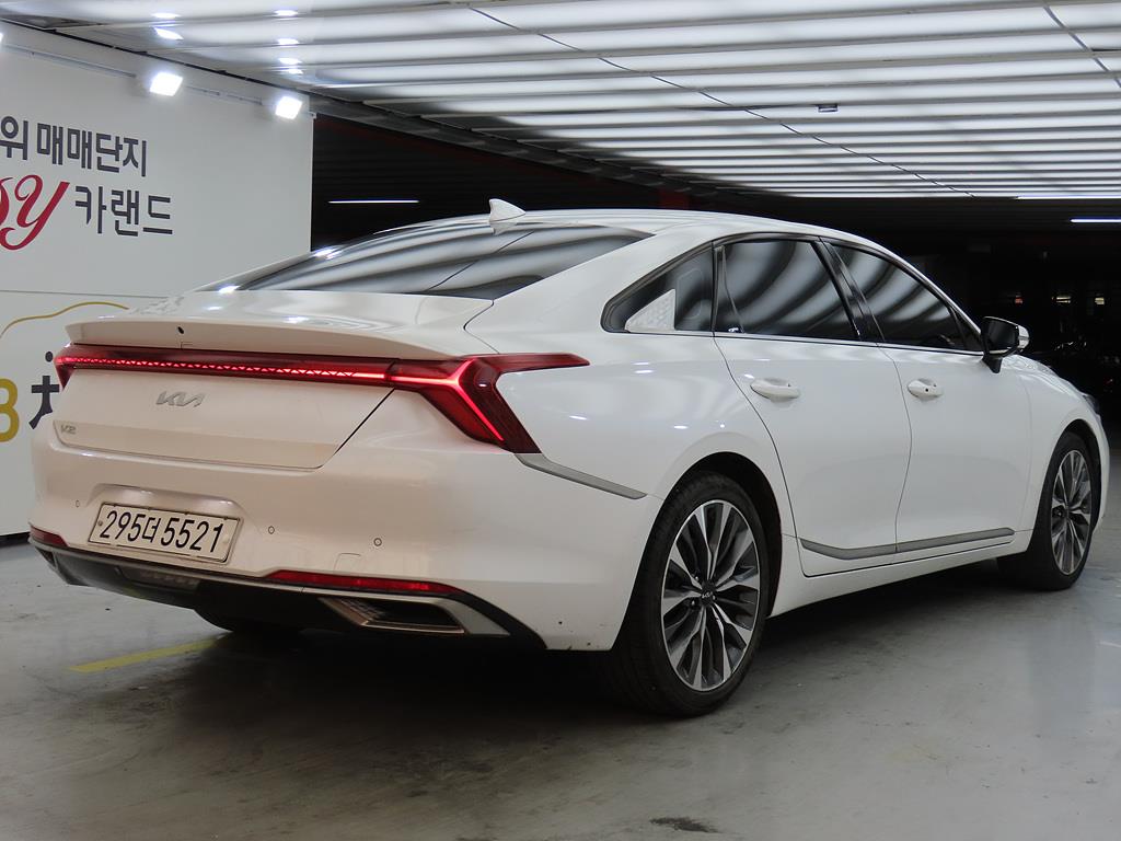 KIA K8 - Vista 3
