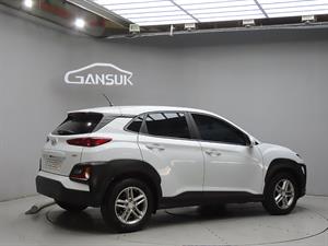 HYUNDAI Kona - Vista 8