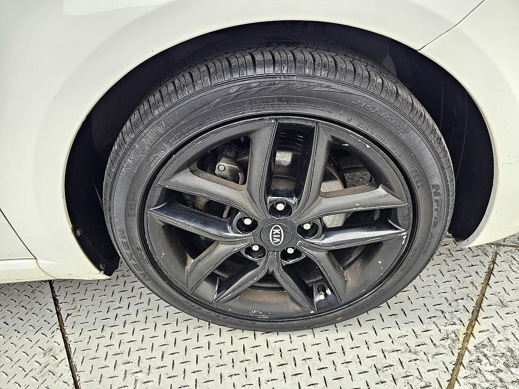 KIA Forte 2011 Blanco - Importación desde Corea - HF Imports Iquique - Foto 20