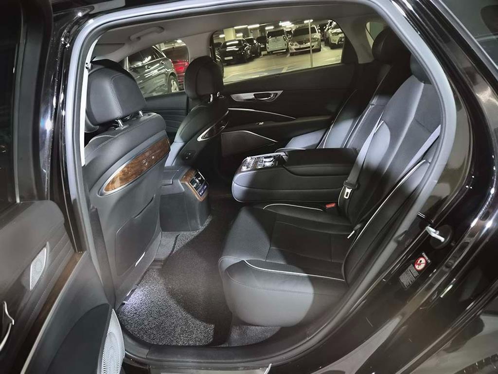 KIA K9 - Vista 7