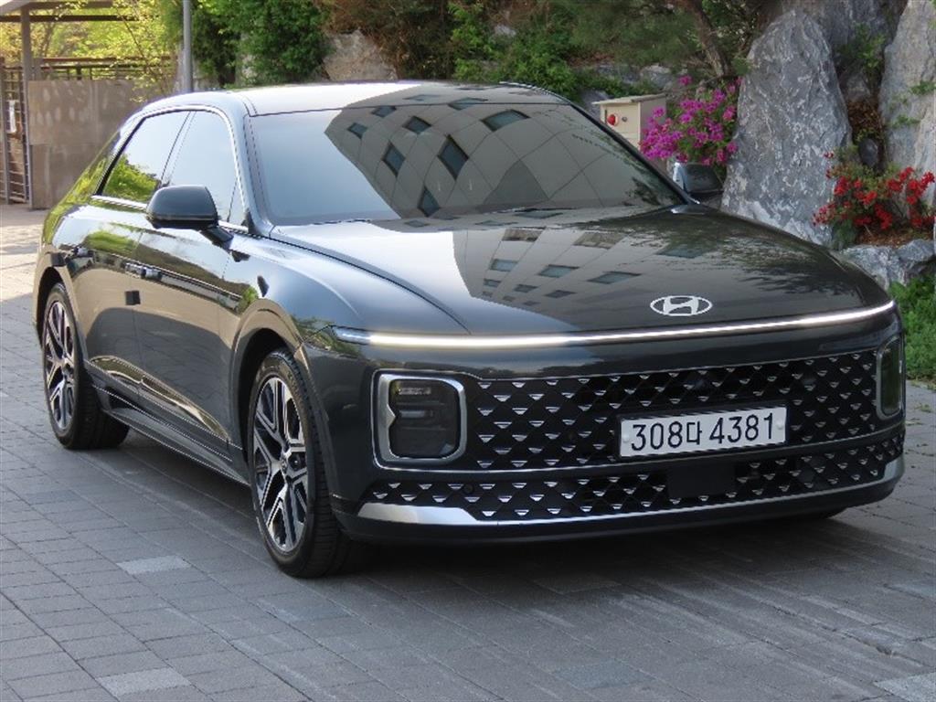 HYUNDAI Grandeur - Vista 3