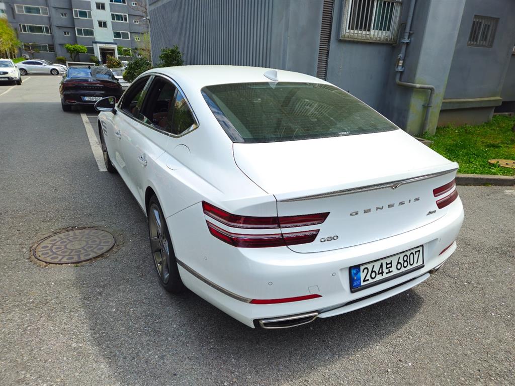 Genesis G80 - Vista 5