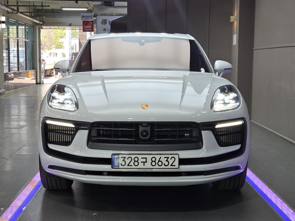 Porsche Macan - Vista 3