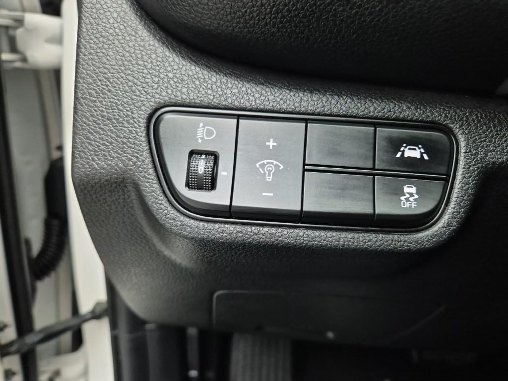 KIA Seltos 2023 Blanco - Importación desde Corea - HF Imports Iquique - Foto 17