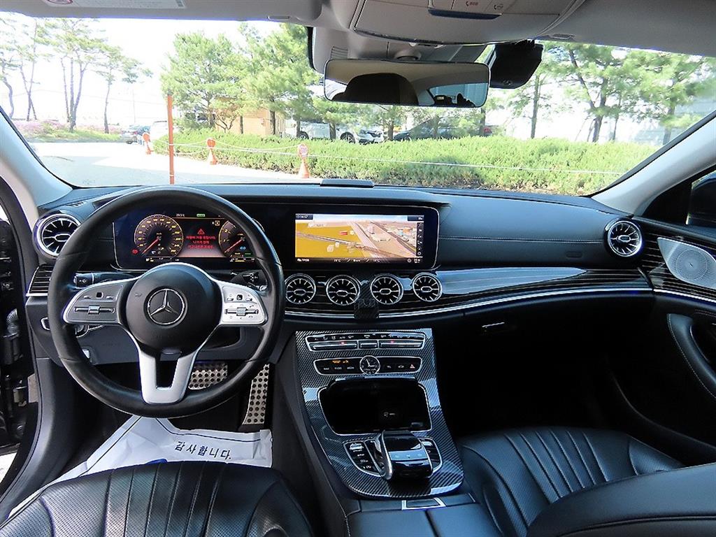 Mercedes Benz CLS Class - Vista 7
